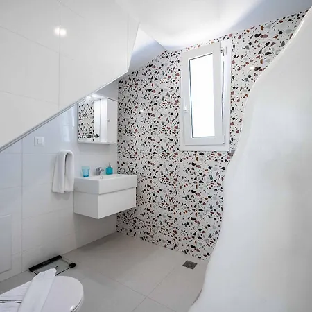 Villa Xenos Rose