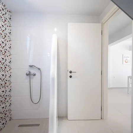 Villa Xenos Rose